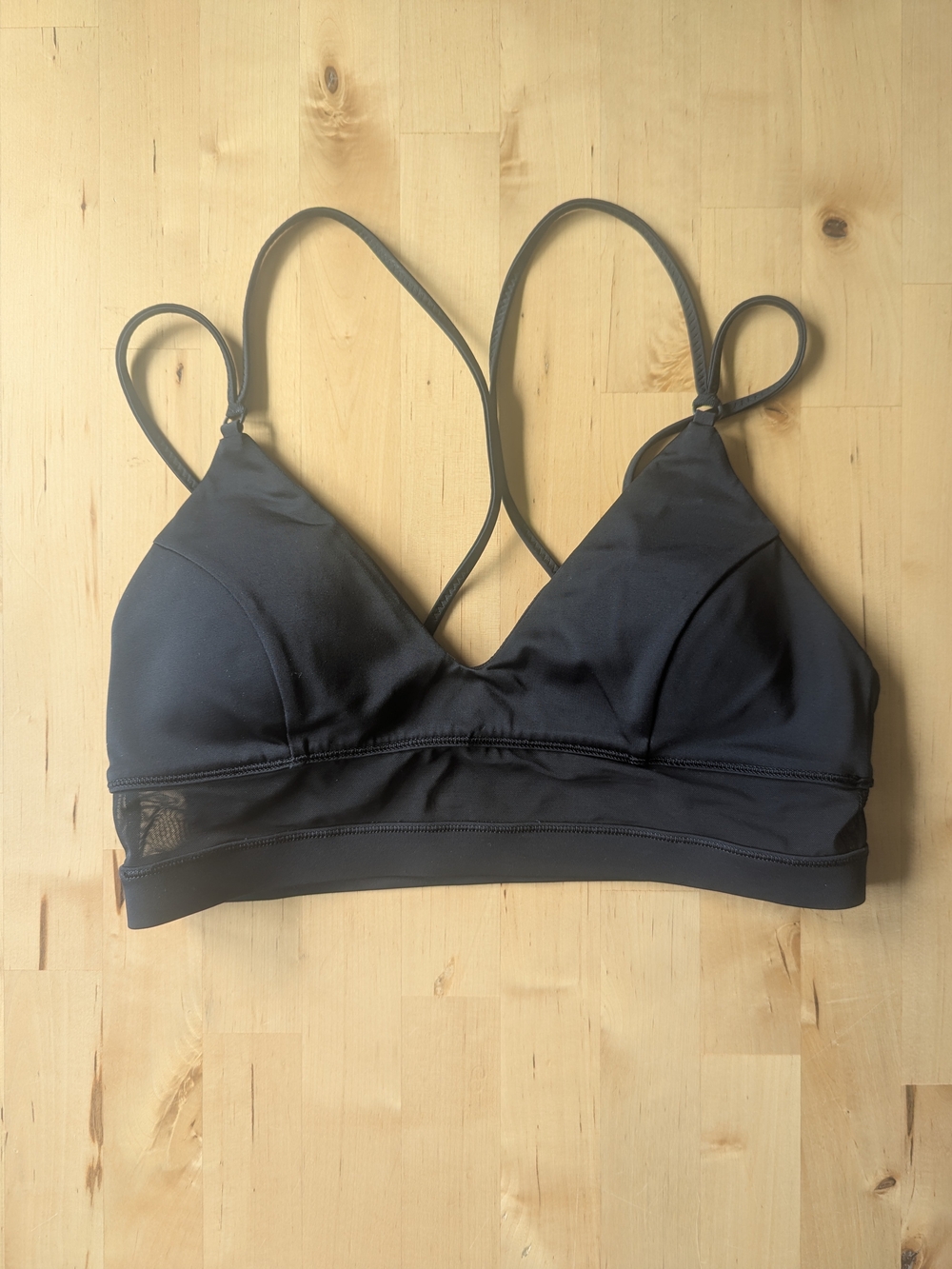 lululemon athletica Black Strappy Sports Bra Bathing Suit Top Size Small